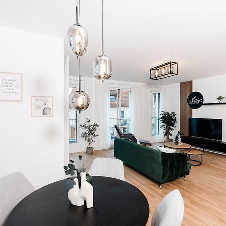 Kocasa-Apartments 01, City-Center Boeblingen, Stellplatz, Balkon, Waipu-Tv מראה חיצוני תמונה